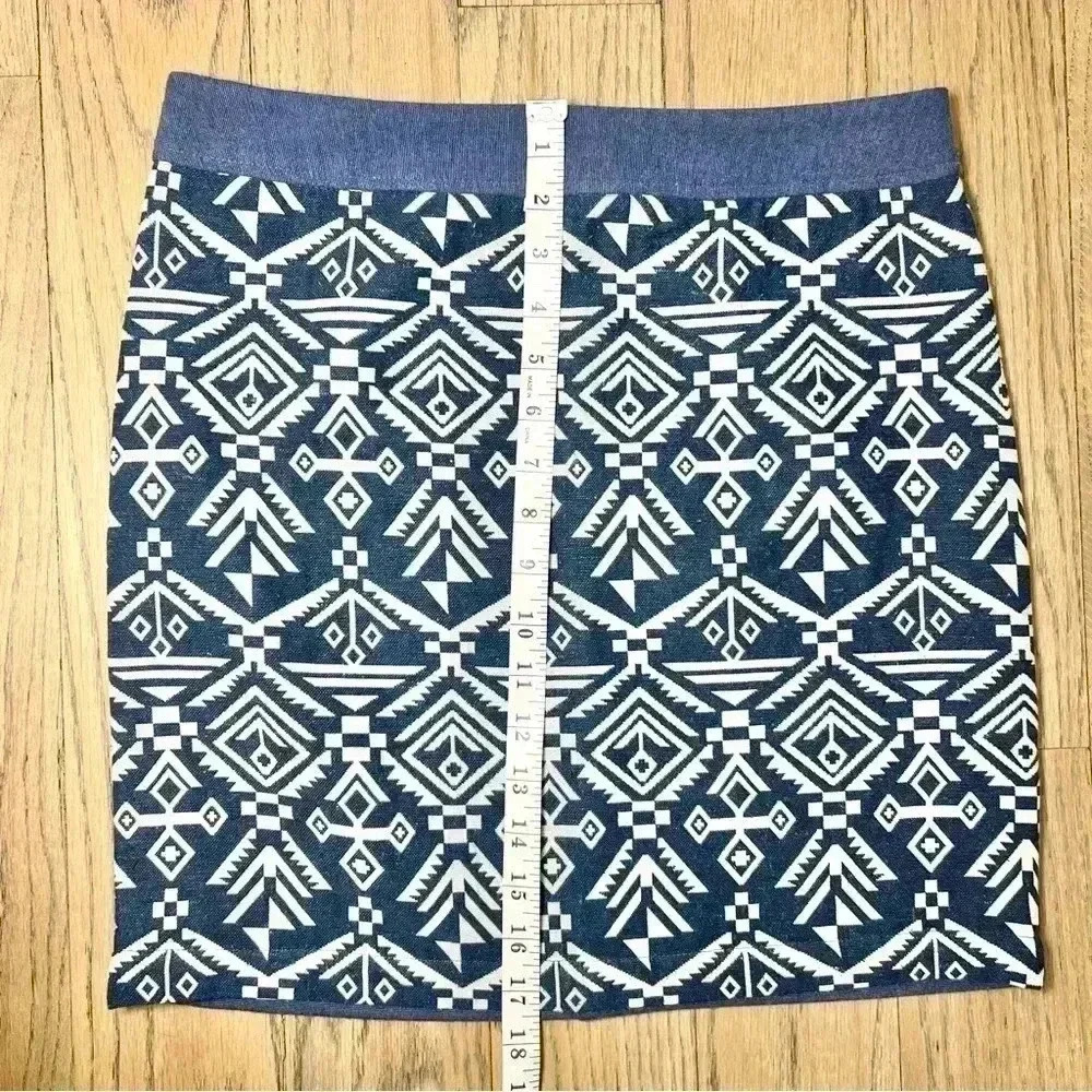 Pixley Women’s Tenille Navy Blue and White Aztec Print Mini Skirt Size Small - Picture 7 of 12
